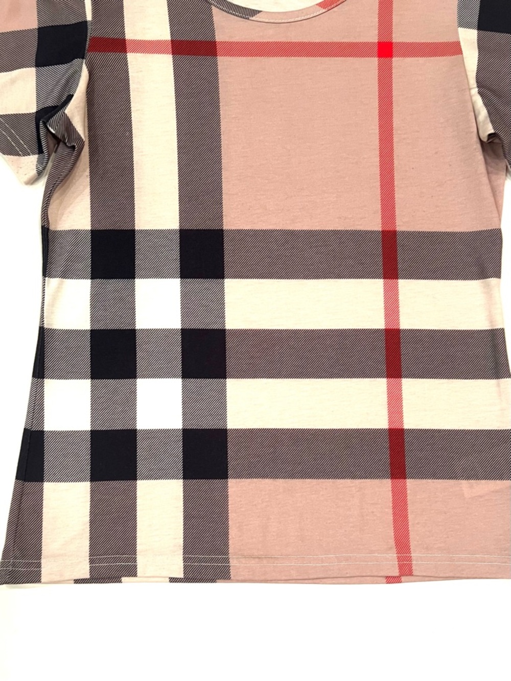 Burberry Tan Black Red Nova Check Plaid Short Sleeve Tee Shirt Womens Medium EUC - Picture 4 of 9